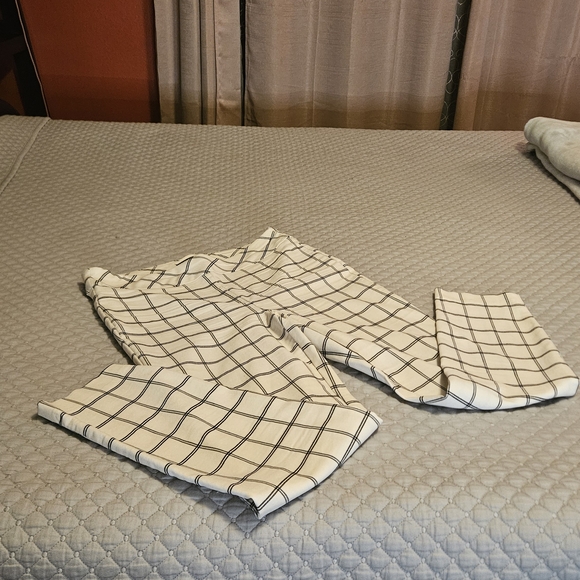 Jules & Leopold Black and Cream Checkered Pants - Picture 1 of 16